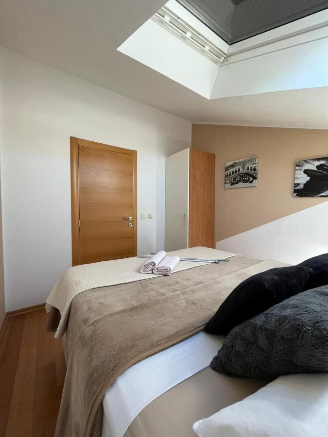 Apartments Four You-With Sea View Zadar Exterior photo